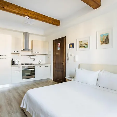 Liona Apartamento *